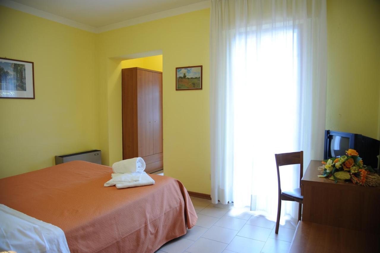 Hotel Tre Castelli Gallicano Rum bild